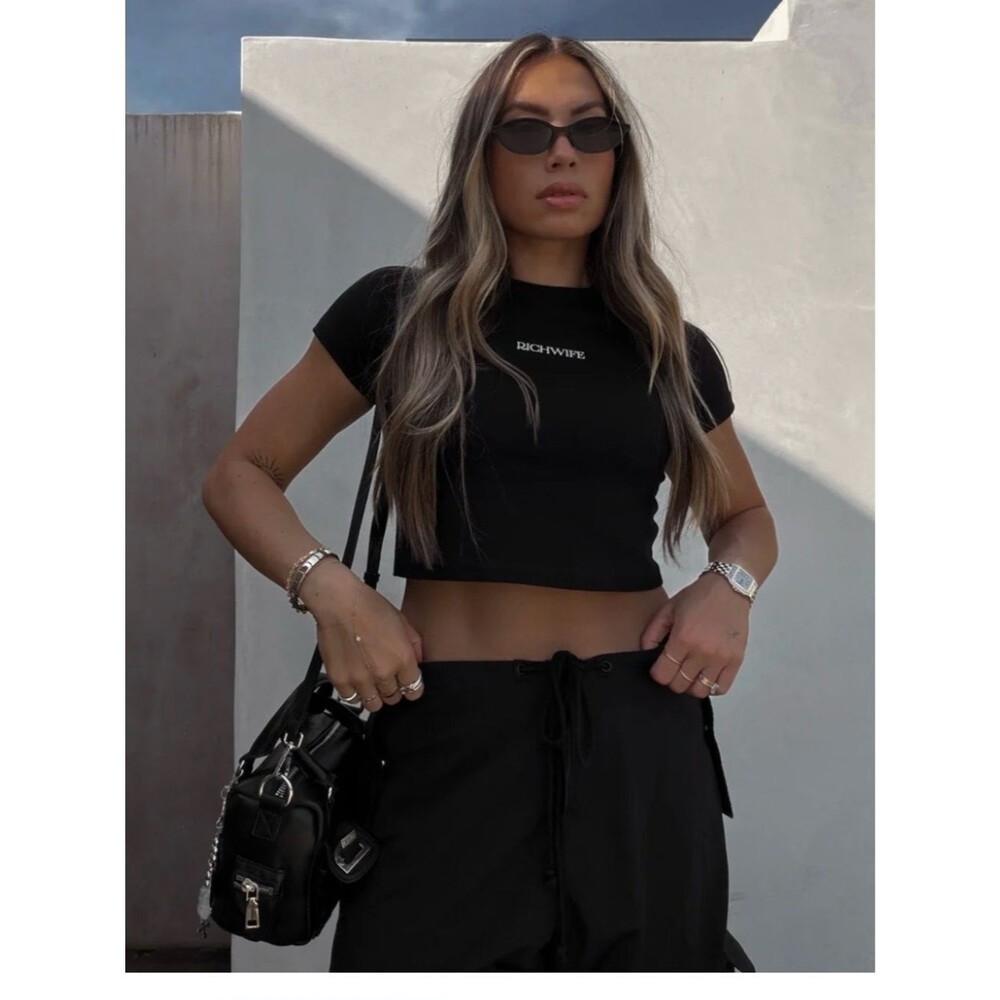 Richwife Short Sleeve Baby Tee in Black M NWOT